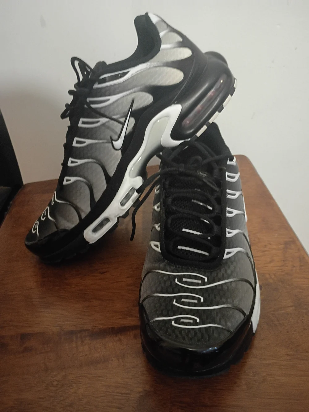 Nike Black and White Men's Running Sneakers